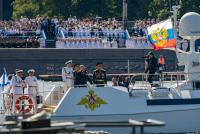 面對北約的持續擠壓，俄羅斯艦隊出海口面臨歷史性挑戰，普京在海軍節講話中誓言擴大海軍力量
