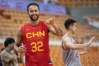 李凱爾將迎國內賽場首秀，喬帥：他有能力改變球隊