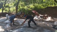 民警在“朋友圈”賣肥料？背后原因太暖