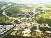“苜蓿花結”耀金邊，中國基建暖人心