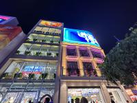 進博會落幕后，“頭回客”緣何放慢了歸國的腳步