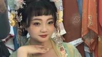 24歲林妙可參加婚禮，被指打扮土氣，無濾鏡照身材曝光